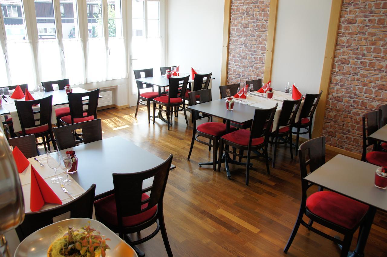 Gasthof Baeren Schinznach Dorf Extérieur photo